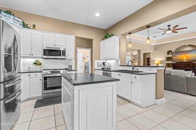 Welcome to this beautifully maintained 4-bedroom, 3-bath pool - photo 3