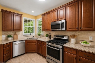 Welcome to sought-after Cypress Point! This spacious 3-bedroom - photo 13