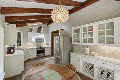The epitome of an Oregon home - tucked away at the end of a long - photo 14