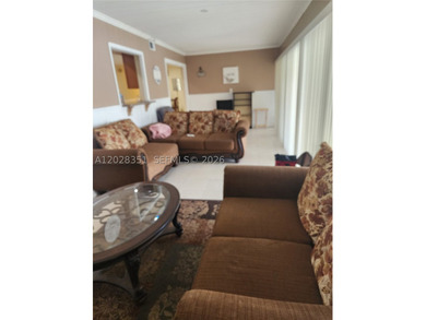 Come see an adorable 2 bedrooms and 2 bath home with a double - photo 5
