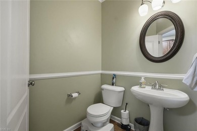 Welcome to sought-after Cypress Point! This spacious 3-bedroom - photo 15