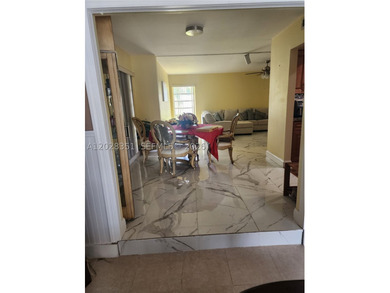 Come see an adorable 2 bedrooms and 2 bath home with a double - photo 6