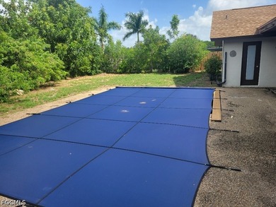 OPPORTUNITY KNOCKS! 3BR/2BA Pool home in SE Cape Coral featuring - photo 7