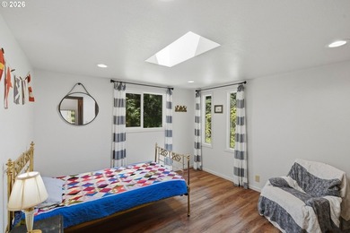 The epitome of an Oregon home - tucked away at the end of a long - photo 22