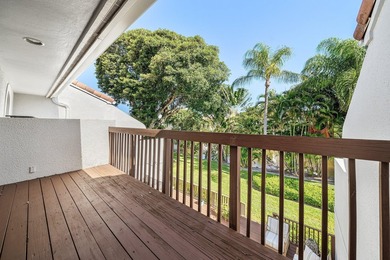 Set in the Ocean Ridge Yacht Club, this spacious, light-filled - photo 24