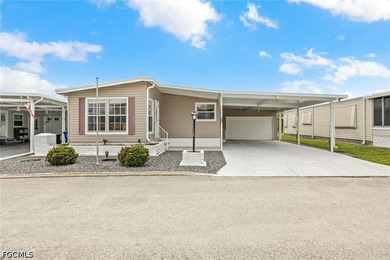 Welcome to your dream home in the prestigious Six Lakes Country - photo 1