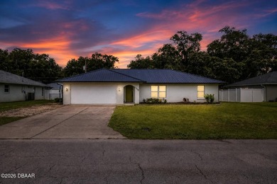 Welcome to this beautifully maintained 3-bedroom, 2-bath, 2 car - photo 2