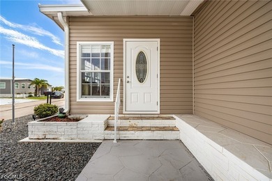 Welcome to your dream home in the prestigious Six Lakes Country - photo 4