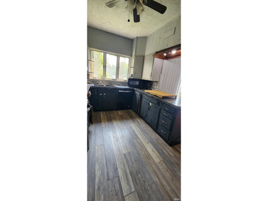 At 300 W Main Street, Syracuse, IN, discover a residential - photo 7