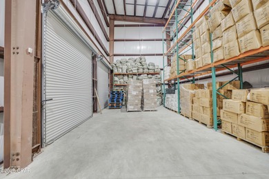 Rare opportunity to acquire a truly unique, industrial warehouse - photo 12