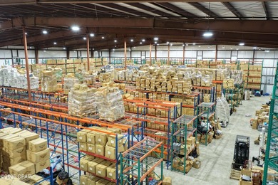Rare opportunity to acquire a truly unique, industrial warehouse - photo 21