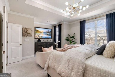 Welcome to this beautifully upgraded three-level townhouse - photo 33