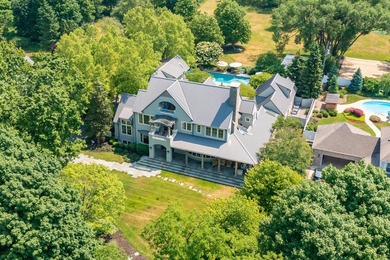 Luxurious home on 3 acres where you will enjoy private sets - photo 3