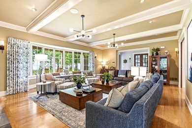 Luxurious home on 3 acres where you will enjoy private sets - photo 10