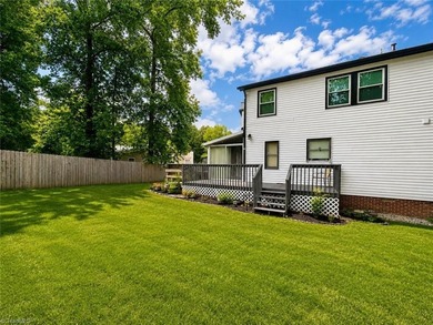 Beautiful gem with tons of potential! This 3-bedroom, 2-bath - photo 2