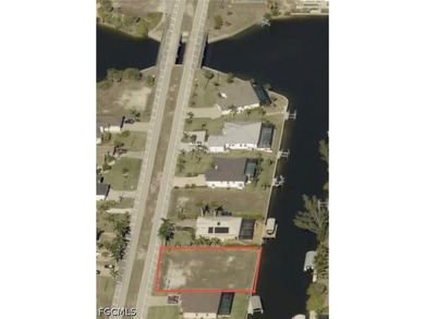***GULF ACCESS TRIPLE LOT WITH SEAWALL*** In the sought after - photo 3