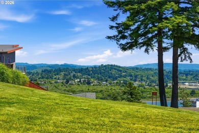 Located on the desirable Telegraph Hill in Coos Bay, this rare - photo 11