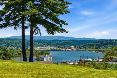 Located on the desirable Telegraph Hill in Coos Bay, this rare - photo 12