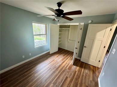 Secluded country living in Flint Ridge's gated community. 2,450 - photo 17