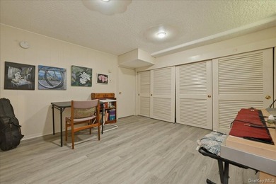 Well maintained three bedroom 1.5 bath triplex home with central - photo 19