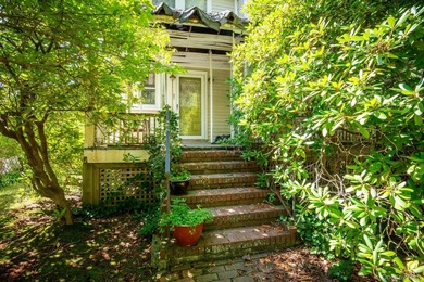 Location Location Location!!!! House is in need of a Total - photo 1