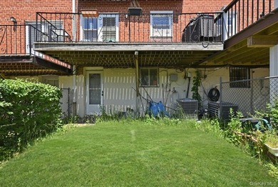 Well maintained three bedroom 1.5 bath triplex home with central - photo 26