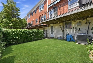 Well maintained three bedroom 1.5 bath triplex home with central - photo 27
