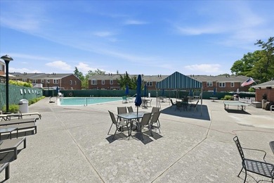 Well maintained three bedroom 1.5 bath triplex home with central - photo 28
