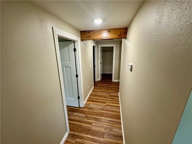 Secluded country living in Flint Ridge's gated community. 2,450 - photo 33