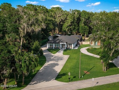 Lake Winnemissett Home For Sale in Deland Florida