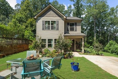 Welcome to 6425 Dogwood Way, a beautifully maintained home - photo 3