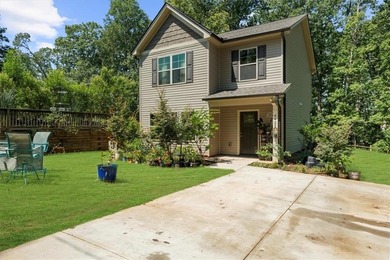 Welcome to 6425 Dogwood Way, a beautifully maintained home - photo 4