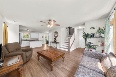 Welcome to 6425 Dogwood Way, a beautifully maintained home - photo 9