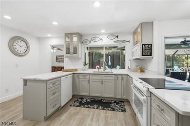 Discover your own private Florida retreat on an oversized - photo 4