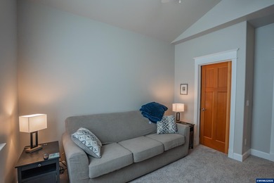 Rare opportunity to own a stunning furnished lakefront townhome - photo 26