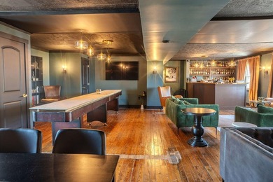 Opportunity for Lease or Purchase. This building has tremendous - photo 31