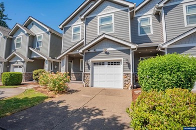 Rare opportunity to own a stunning furnished lakefront townhome - photo 34