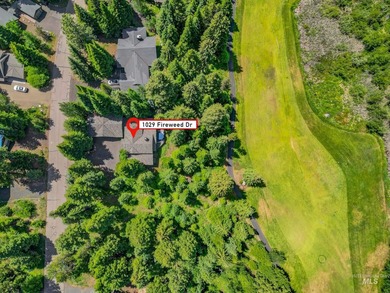 Timeless mountain lodge coupled with new mountain modern - photo 41