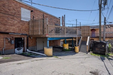 Opportunity for Lease or Purchase. This building has tremendous - photo 41