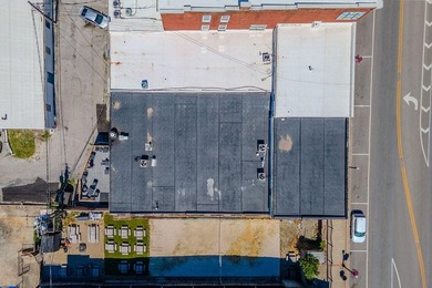 Opportunity for Lease or Purchase. This building has tremendous - photo 45