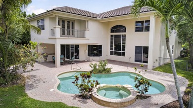 Located on a private cul-de-sac lakefront lot in the exclusive - photo 7