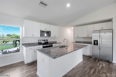 This beautifully built 2024 home offers 3 bedrooms, 2 bathrooms - photo 5