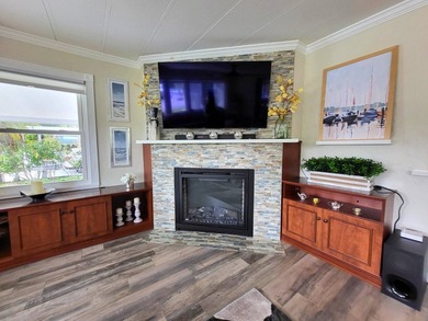 A STUNNING HOME IN A GATED, 55+, RESORT STYLE COMMUNITY. Just - photo 22