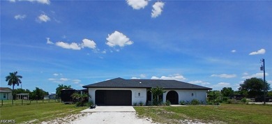 Private Country Living with Modern Updates on 2.5 Acres! Escape - photo 1