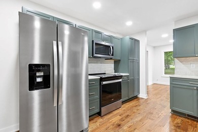 Beautifully renovated lakefront contemporary home, complete with - photo 17