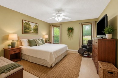 Private Florida resort-style brick home with screened pool - photo 35