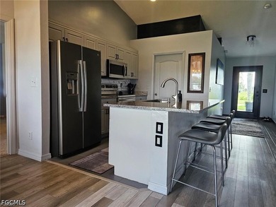 Picture-Perfect Estate in a Prime Location with Transferable VA - photo 6