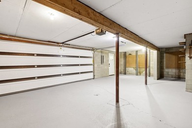 Beautifully renovated lakefront contemporary home, complete with - photo 46