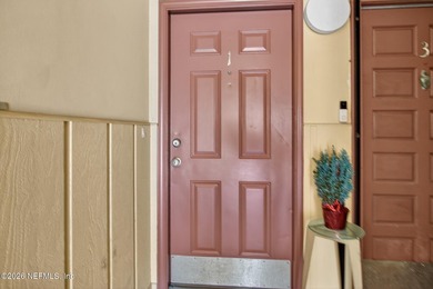 Perfect for an owner occupant or investor! Welcome to effortless - photo 6