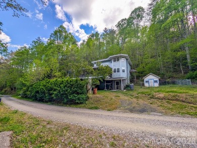 Welcome to 77 Griffith Branch Road, a peaceful mountain retreat - photo 3